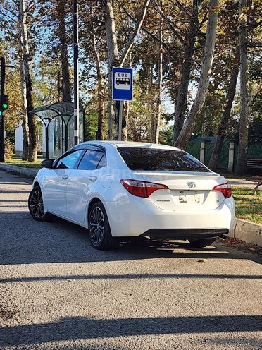 Toyota Corolla 2015, 210,000 km - 1.8 l - İsmayıllı