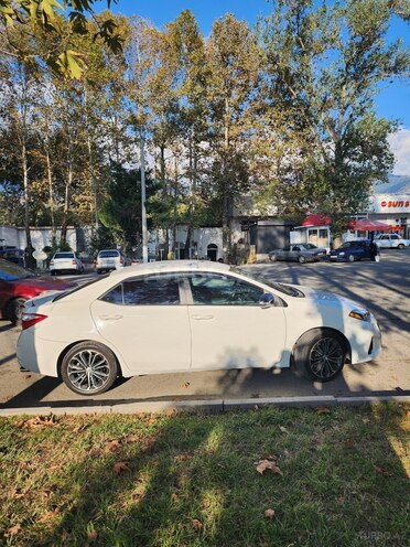 Toyota Corolla 2015, 210,000 km - 1.8 l - İsmayıllı