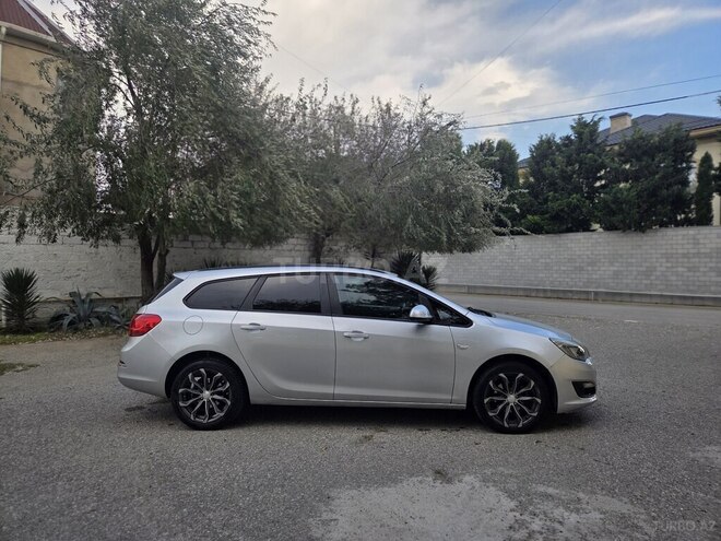 Opel Astra 2013, 188,000 km - 1.4 l - Bakı