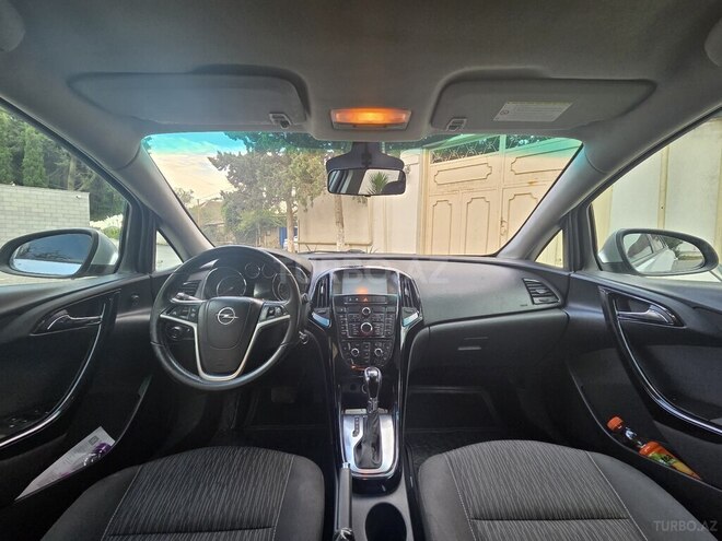 Opel Astra 2013, 188,000 km - 1.4 l - Bakı