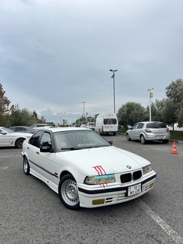 BMW 318 1994, 350,000 km - 1.8 l - Sumqayıt