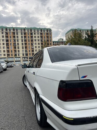 BMW 318 1994, 350,000 km - 1.8 l - Sumqayıt