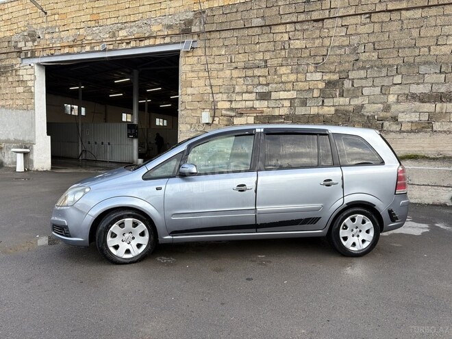 Opel Zafira 2006, 420,000 km - 1.9 л - Bakı