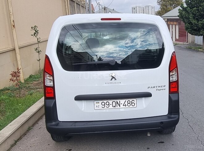 Peugeot  2013, 310,000 km - 1.6 l - Bakı