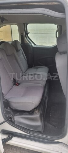 Peugeot  2013, 310,000 km - 1.6 l - Bakı