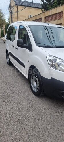 Peugeot  2013, 310,000 km - 1.6 l - Bakı