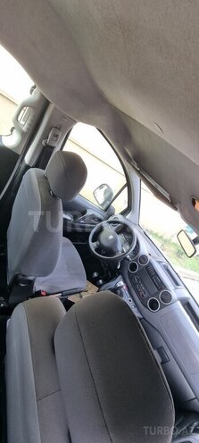 Peugeot  2013, 310,000 km - 1.6 l - Bakı