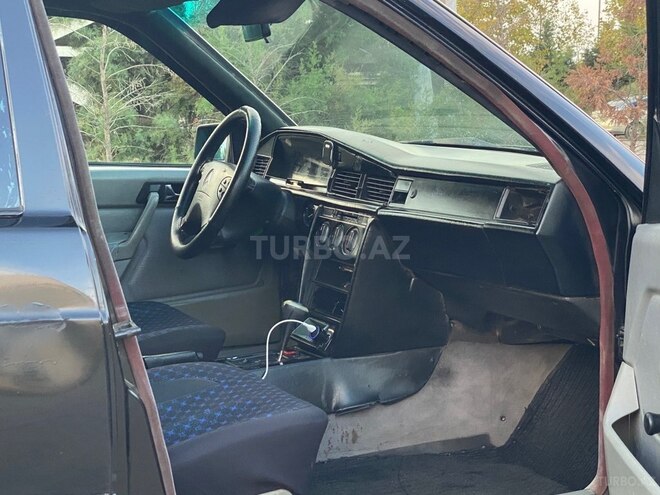 Mercedes 190 1992, 250,741 km - 2.0 l - Sumqayıt