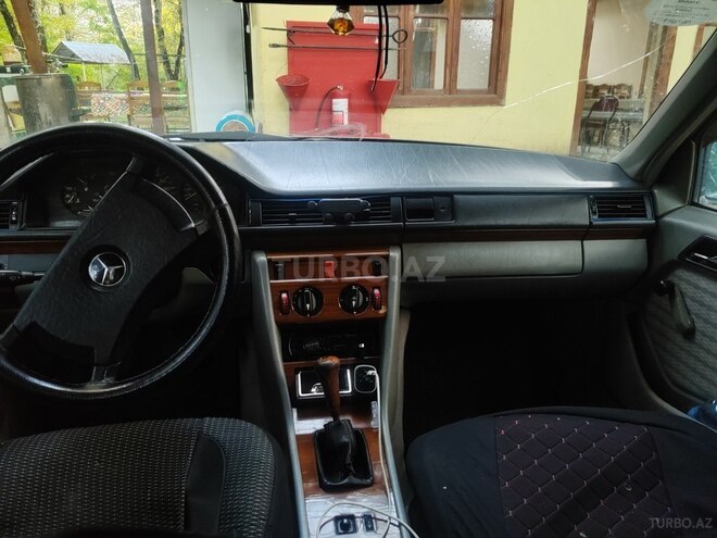 Mercedes  1991, 283,428 km - 2.0 l - Qəbələ
