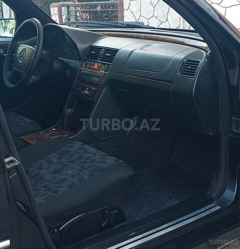Mercedes C 220 1999, 390,000 km - 2.2 l - Şirvan