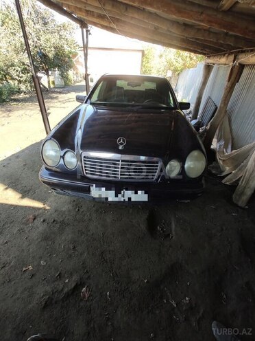 Mercedes E 230 1995, 350,000 km - 2.3 л - Balakən