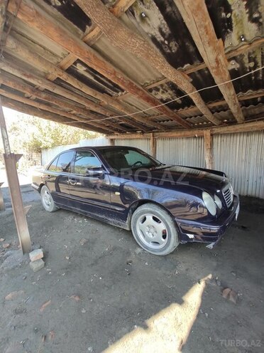 Mercedes E 230 1995, 350,000 km - 2.3 л - Balakən
