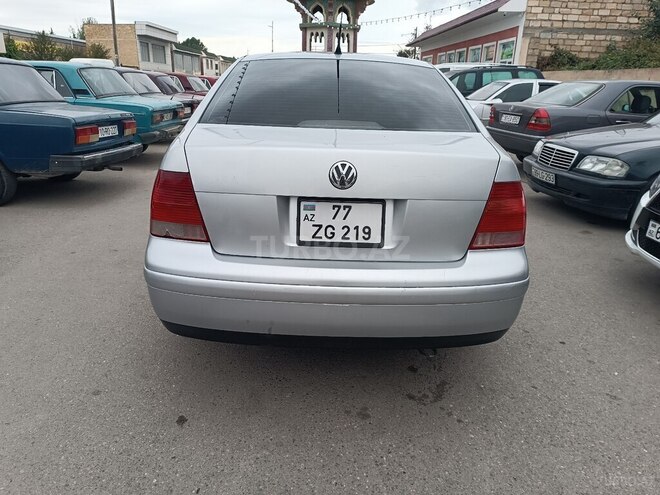 Volkswagen Bora 2001, 220,000 km - 2.0 l - Bakı