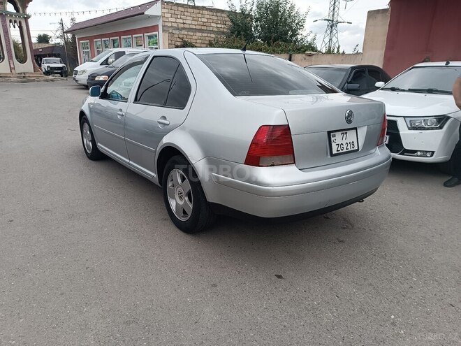 Volkswagen Bora 2001, 220,000 km - 2.0 l - Bakı