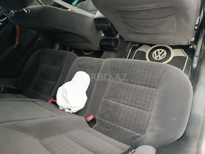 Volkswagen Bora 2001, 220,000 km - 2.0 l - Bakı