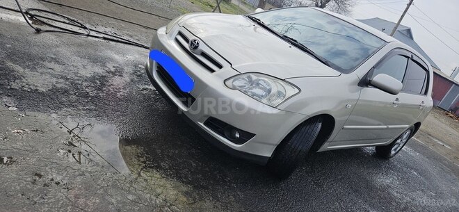 Toyota Corolla 2004, 596,305 km - 1.4 l - Balakən
