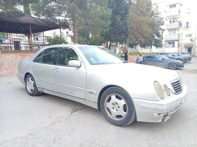 Mercedes E 220 2000, 347,896 km - 2.2 l - Bakı