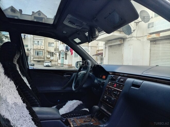 Mercedes E 220 2000, 347,896 km - 2.2 l - Bakı