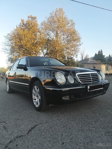 Mercedes E 240 2000, 415,583 km - 2.4 l - Gəncə