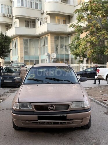 Opel Astra 1997, 328,901 km - 1.6 l - Bakı