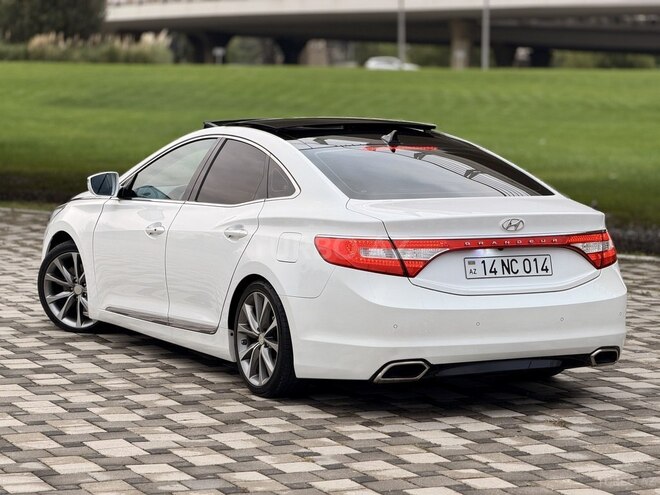 Hyundai Grandeur 2015, 173,400 km - 2.2 l - Bakı