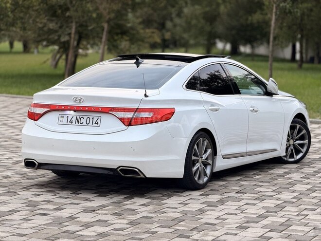 Hyundai Grandeur 2015, 173,400 km - 2.2 l - Bakı