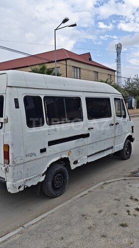 Mercedes 208 D 1992, 356,984 km - 2.3 l - Bakı