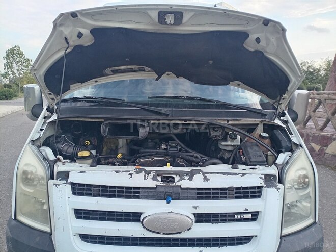 Ford Transit 2007, 350,000 km - 2.4 l - Quba