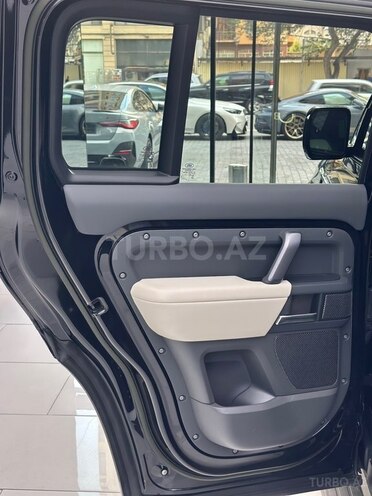 Land Rover Defender 2022, 91,350 km - 3.0 л - Bakı