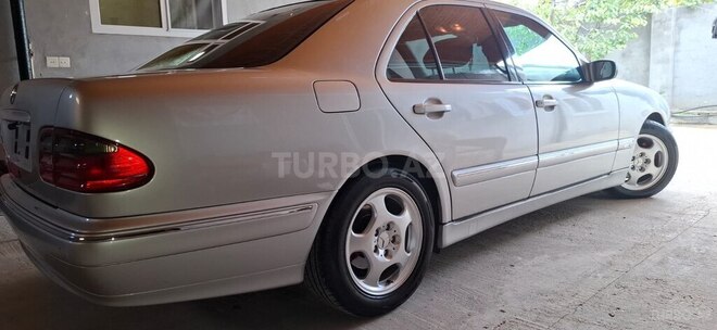 Mercedes E 240 2001, 280,000 km - 2.6 л - Ağcabədi