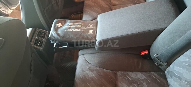 Mercedes E 240 2001, 280,000 km - 2.6 л - Ağcabədi