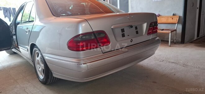 Mercedes E 240 2001, 280,000 km - 2.6 л - Ağcabədi
