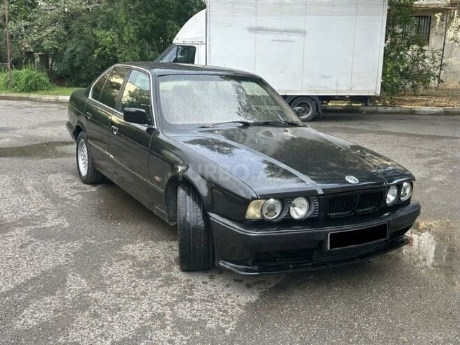 BMW 520 1990, 300,000 km - 2.0 l - Bakı