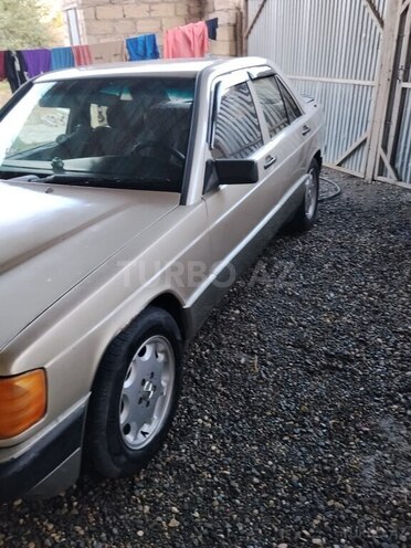 Mercedes 190 1990, 270,536 km - 2.0 л - Xaçmaz
