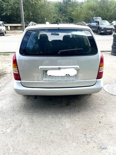 Opel Astra 1999, 260,000 km - 1.6 l - Qusar