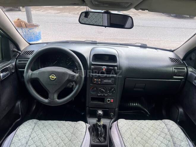 Opel Astra 1999, 260,000 km - 1.6 l - Qusar