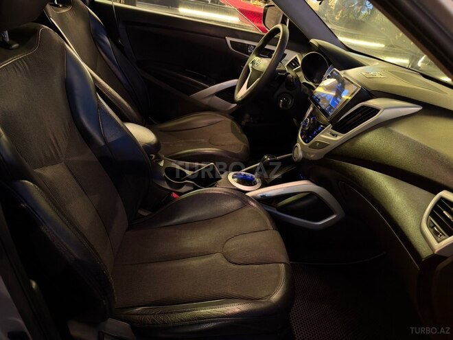 Hyundai Veloster 2012, 180,000 km - 1.6 л - Bakı