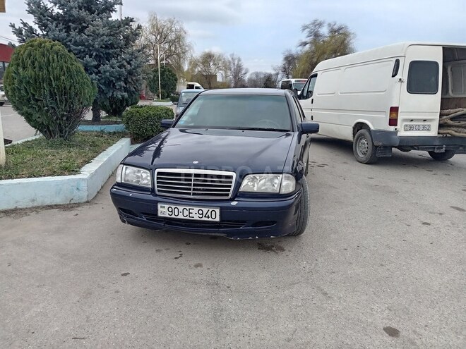 Mercedes C 220 1998, 427,739 km - 2.2 l - Xaçmaz