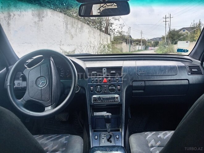 Mercedes C 220 1998, 427,739 km - 2.2 l - Xaçmaz