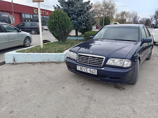 Mercedes C 220 1998, 427,739 km - 2.2 l - Xaçmaz