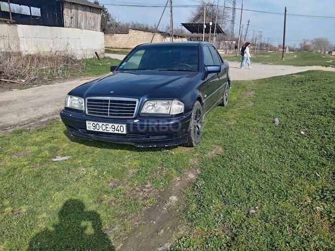 Mercedes C 220 1998, 427,739 km - 2.2 l - Xaçmaz