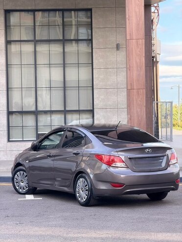 Hyundai Accent 2011, 315,234 km - 1.4 л - Sumqayıt
