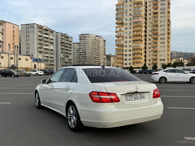Mercedes E 220 2010, 246,000 km - 2.1 l - Bakı