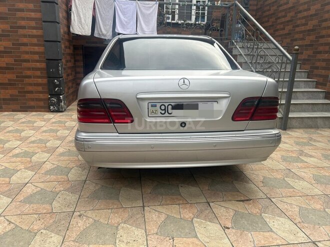 Mercedes E 270 2001, 670,000 km - 2.7 l - Bakı