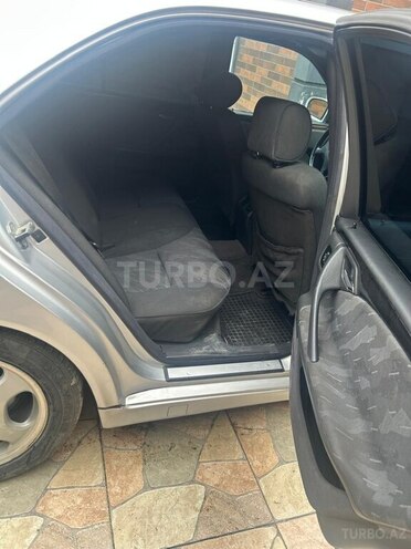 Mercedes E 270 2001, 670,000 km - 2.7 l - Bakı