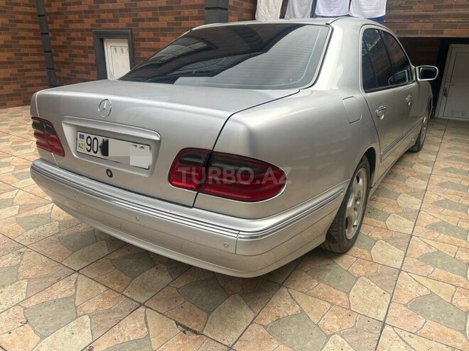 Mercedes E 270 2001, 670,000 km - 2.7 l - Bakı