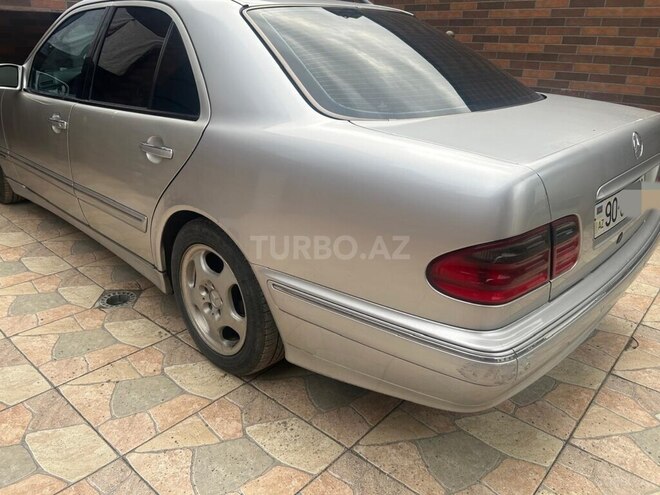 Mercedes E 270 2001, 670,000 km - 2.7 l - Bakı