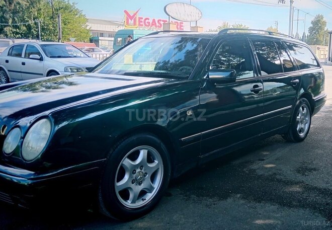 Mercedes E 240 1999, 365,000 km - 2.4 л - Bakı