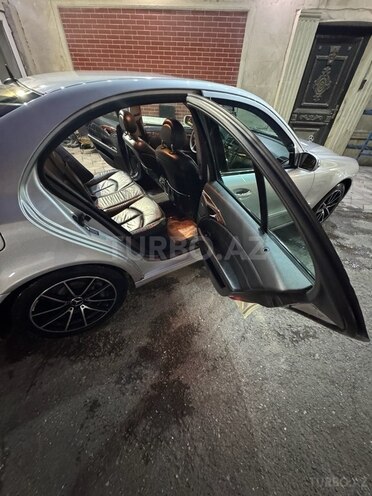 Mercedes E 270 2003, 251,675 km - 2.7 л - Bakı