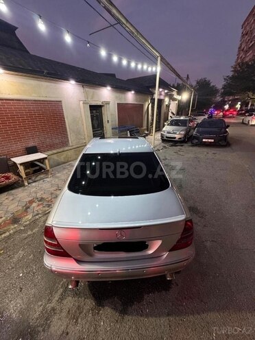Mercedes E 270 2003, 251,675 km - 2.7 л - Bakı